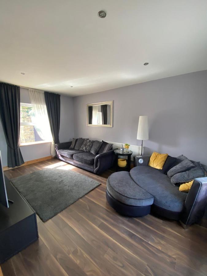 Town Villa With Charming Garden, Bbq Area & Sleeps 6 Cashel  Exterior photo