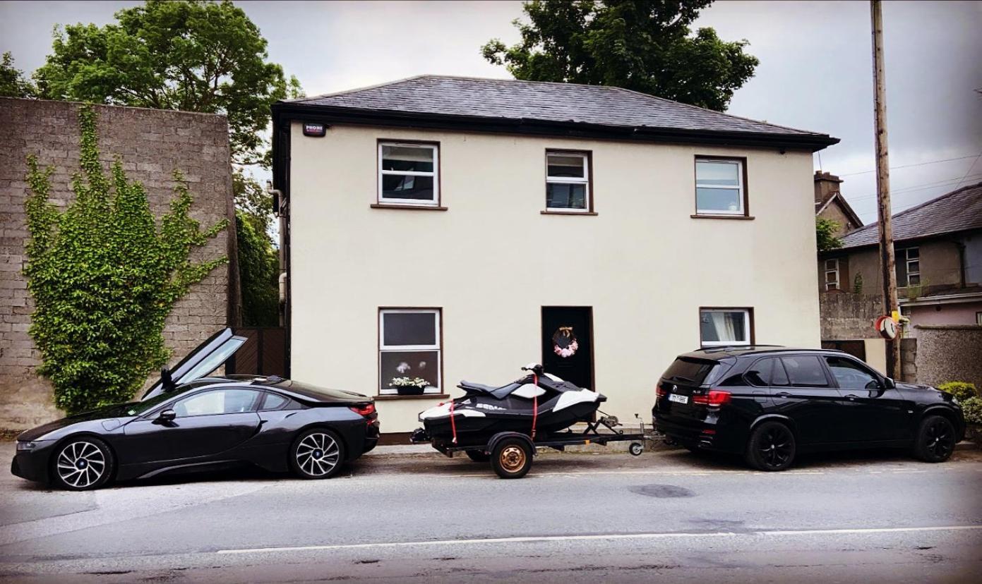 Town Villa With Charming Garden, Bbq Area & Sleeps 6 Cashel  Exterior photo